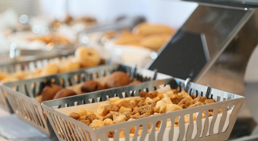 Ramada Hotel & Suites by Wyndham Istanbul Sisli