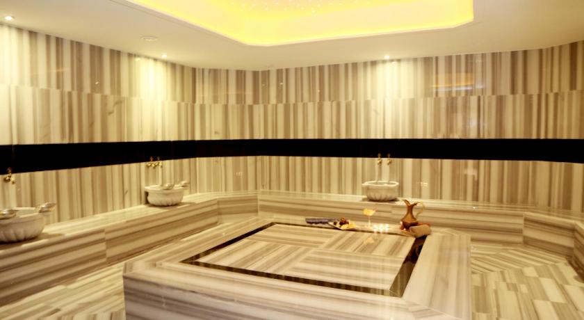 Ramada Hotel & Suites by Wyndham Istanbul Sisli