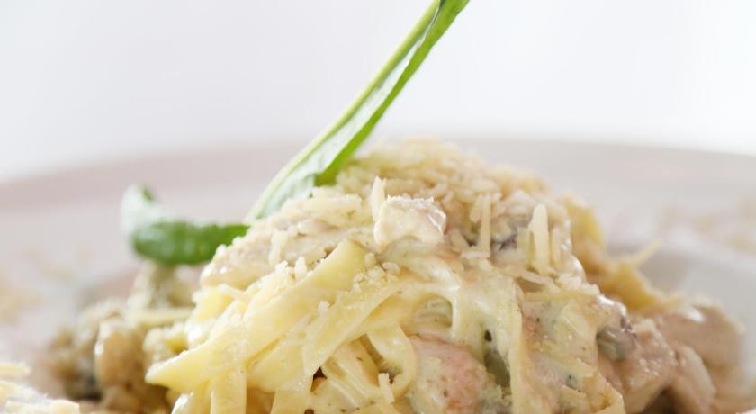 Ramada Hotel & Suites by Wyndham Istanbul Sisli