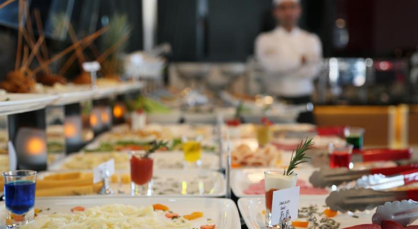 Ramada Hotel & Suites by Wyndham Istanbul Sisli