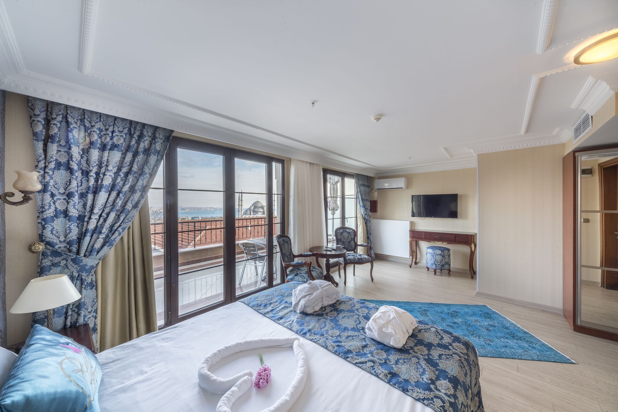 Rast Hotel
