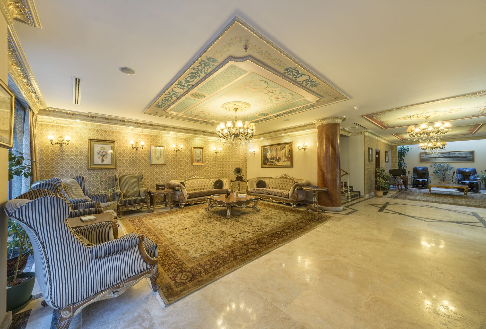 Rast Hotel