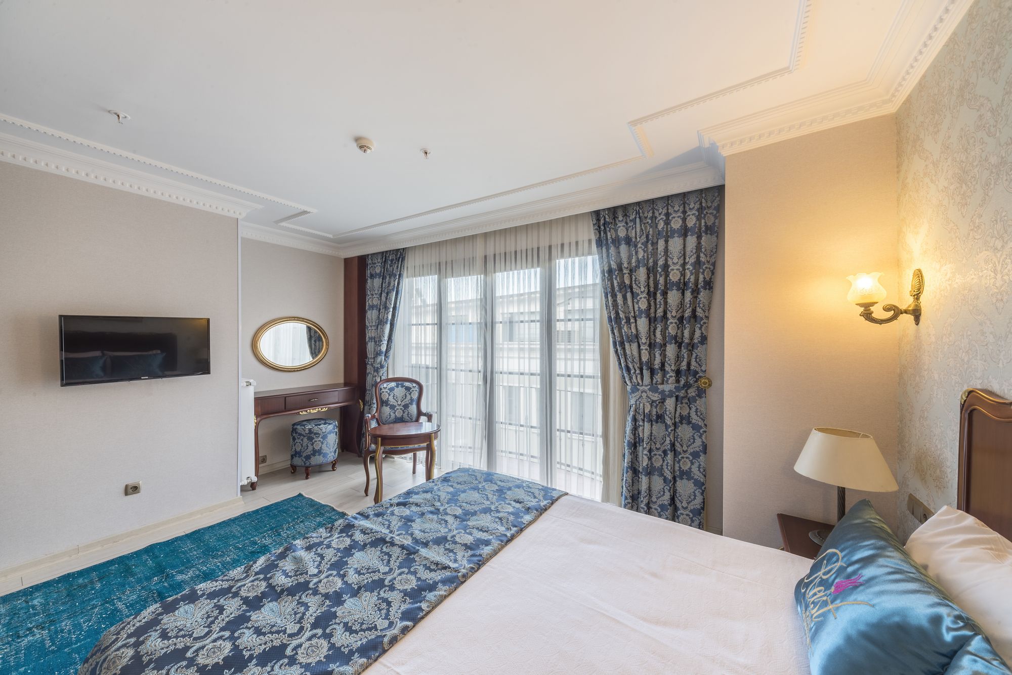 Rast Hotel