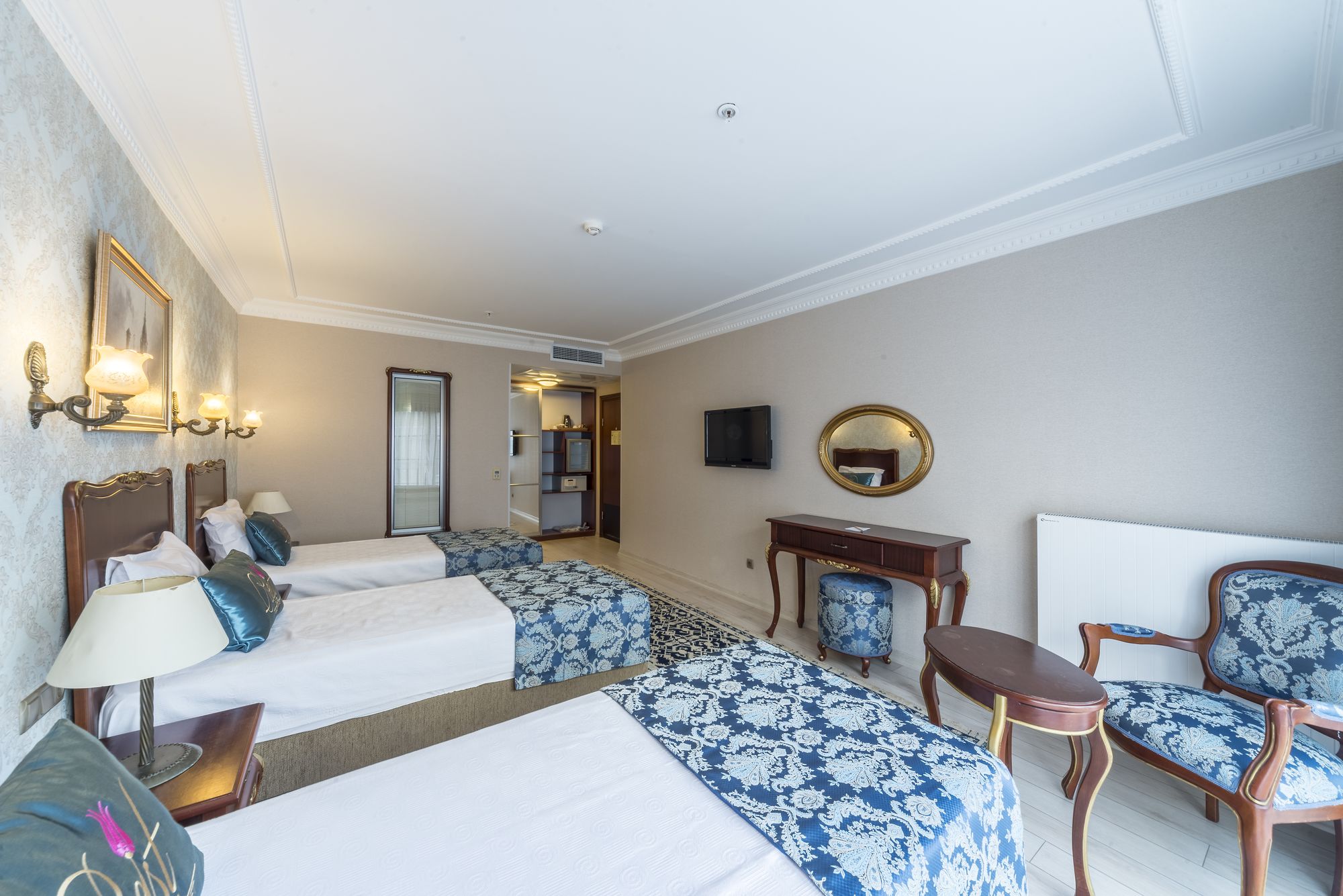 Rast Hotel