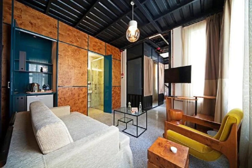 Raven Istanbul Suites