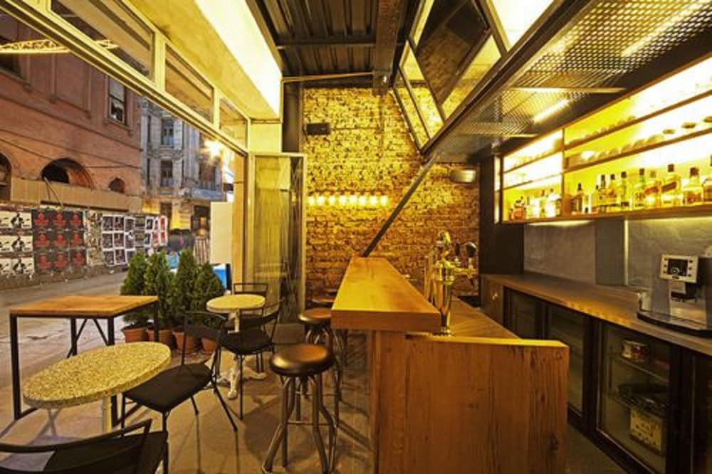 Raven Istanbul Suites