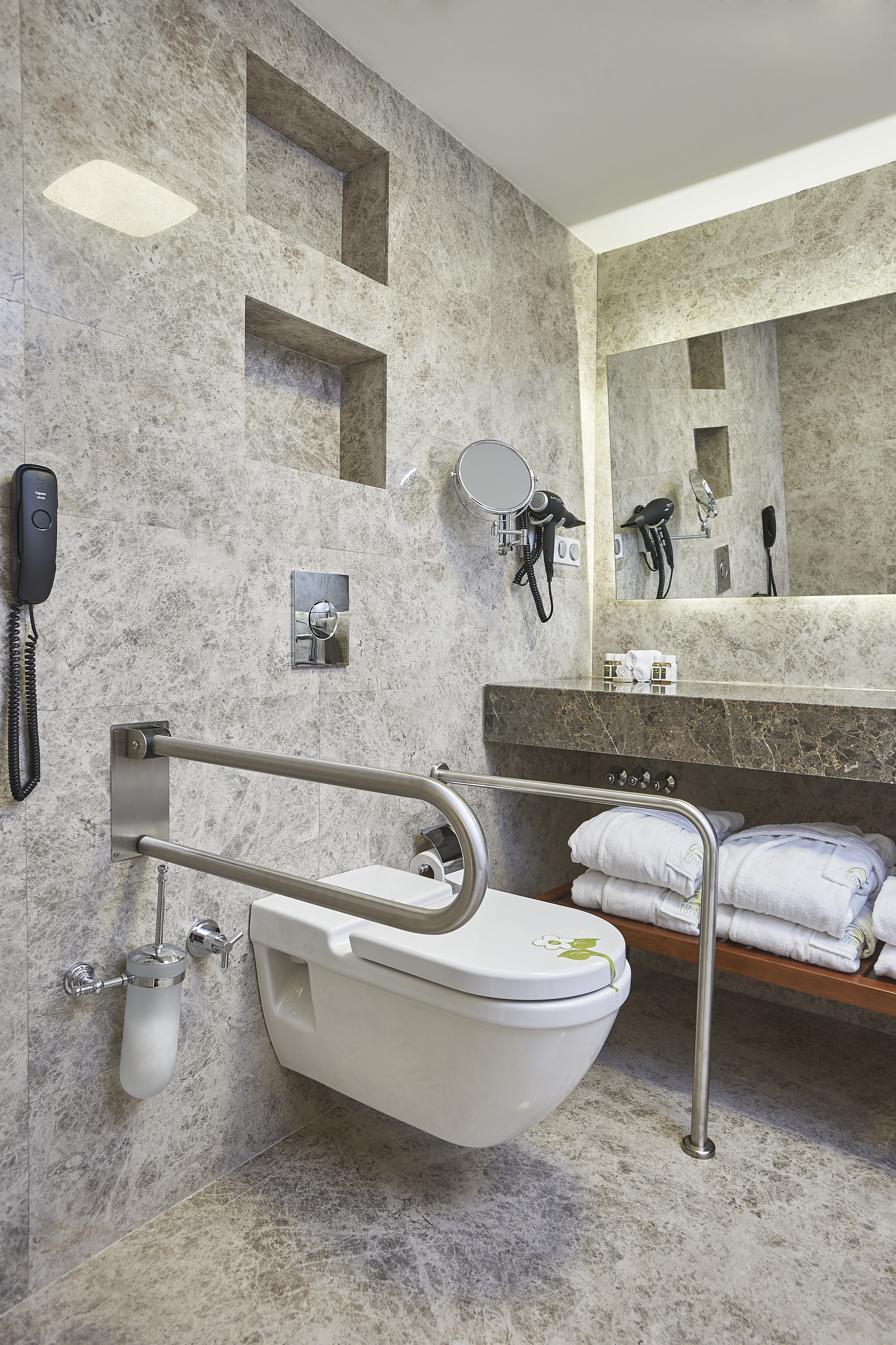 Renata Suites Boutique Hotel