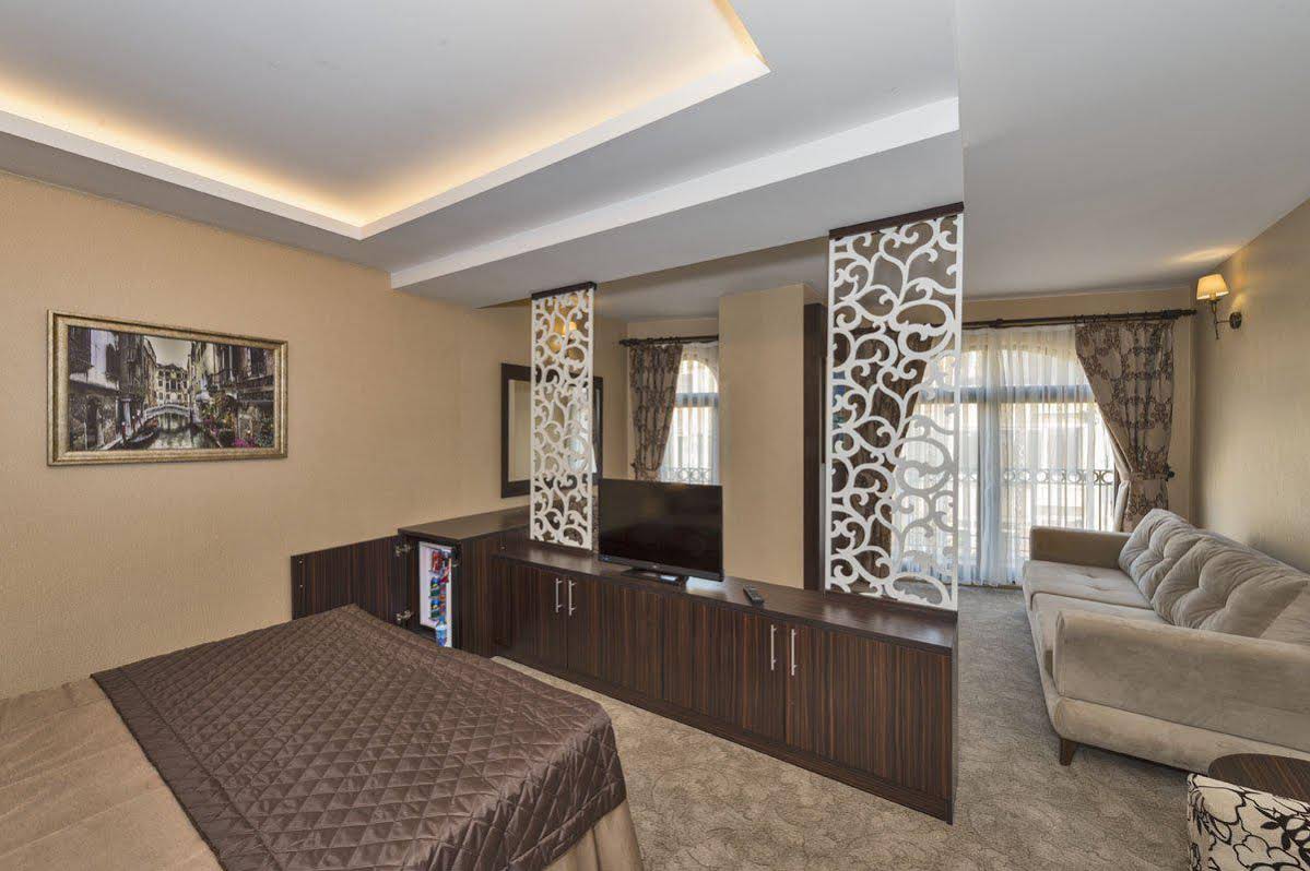 Rayelin Hotel Old Town