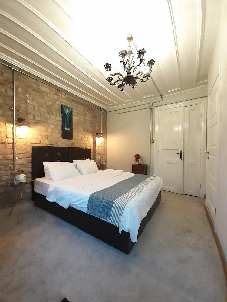 Rooftop Balat Rooms & Apartments