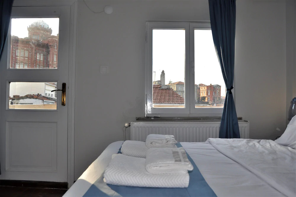 Rooftop Balat Rooms & Apartments