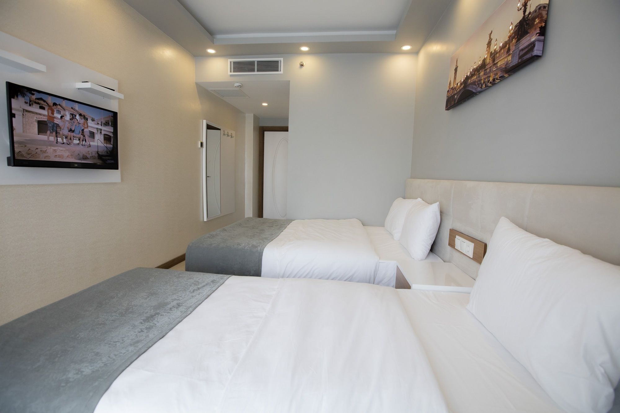 Royal Inci Airport Hotel