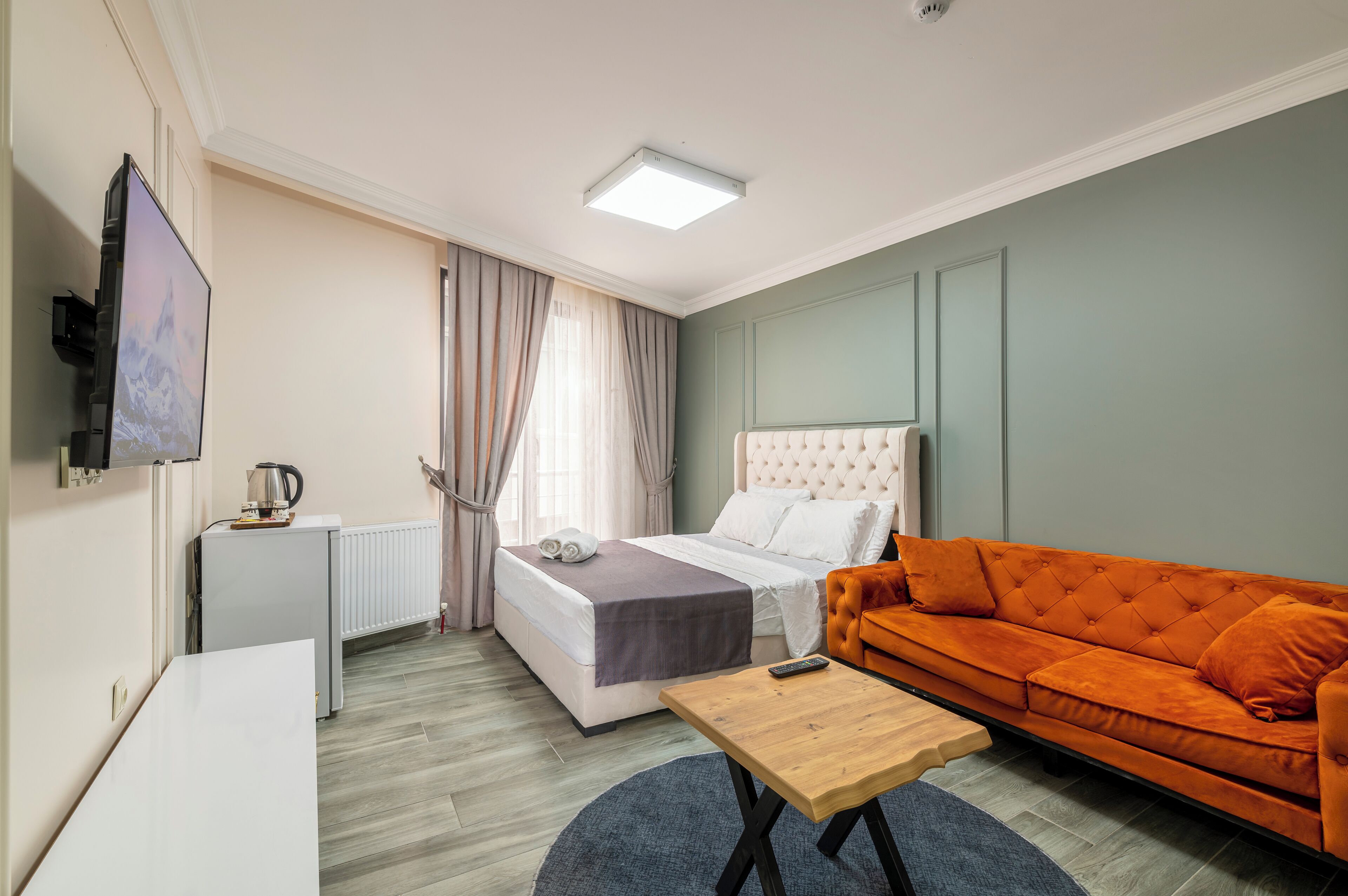 Royal Luxury Hotels Suites