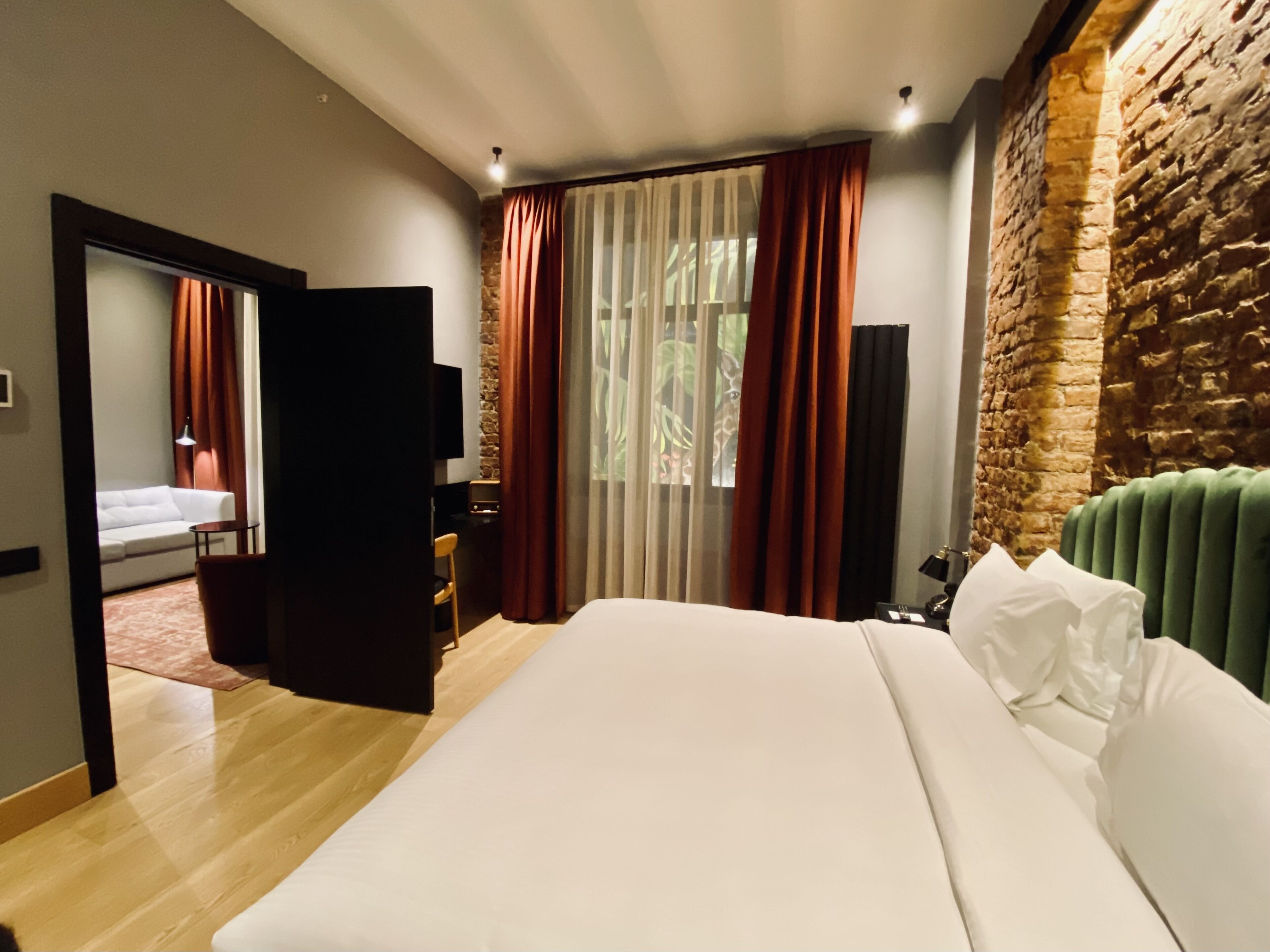 Ruz Hotels Tünel