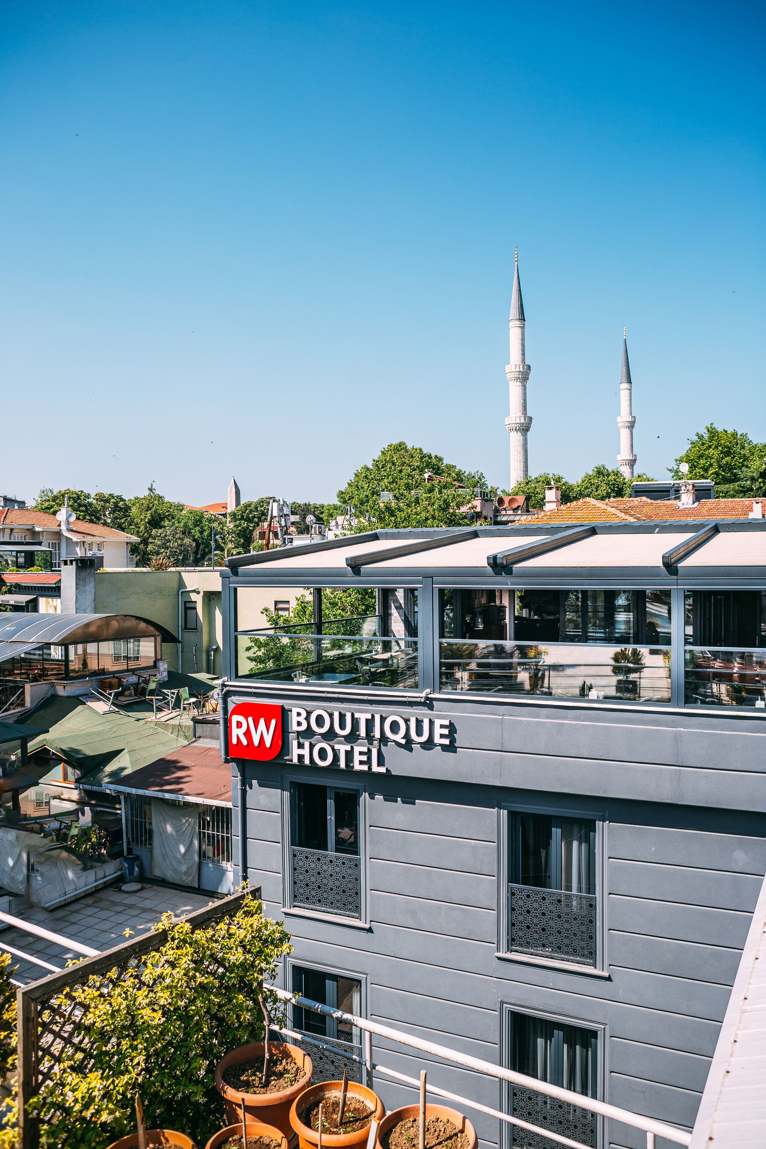 RW Boutique Hotel