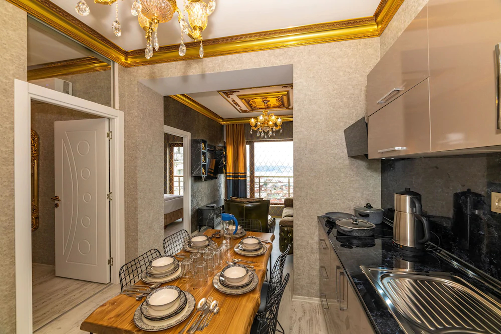 Sam Diamond Residence