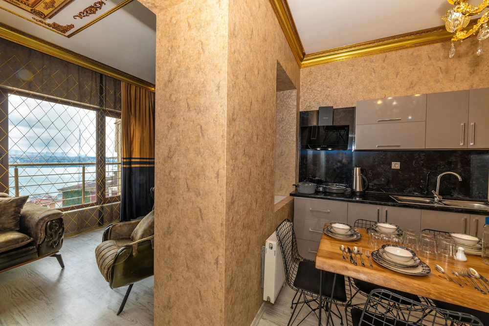 Sam Diamond Residence