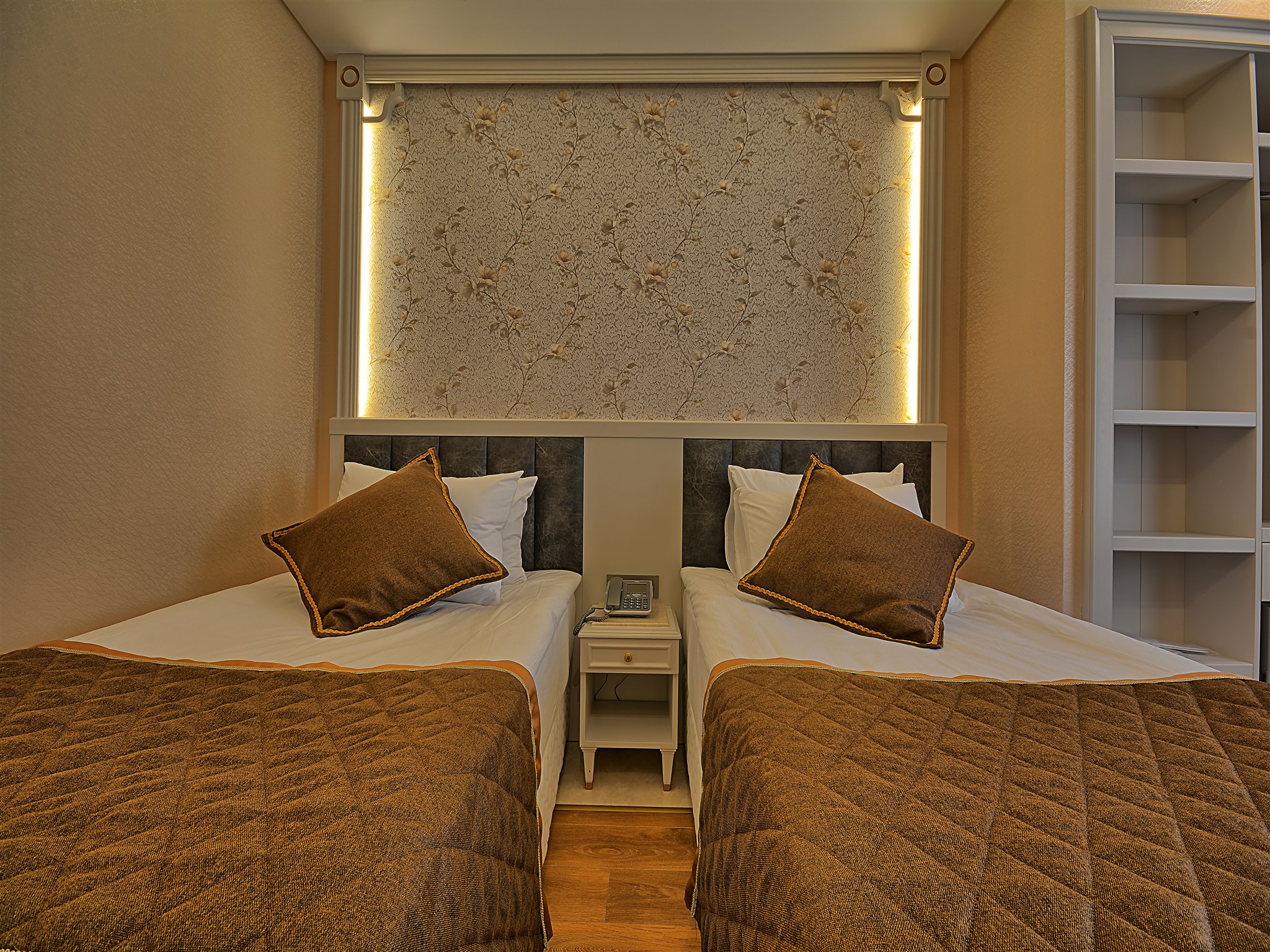 Samir Deluxe Hotel