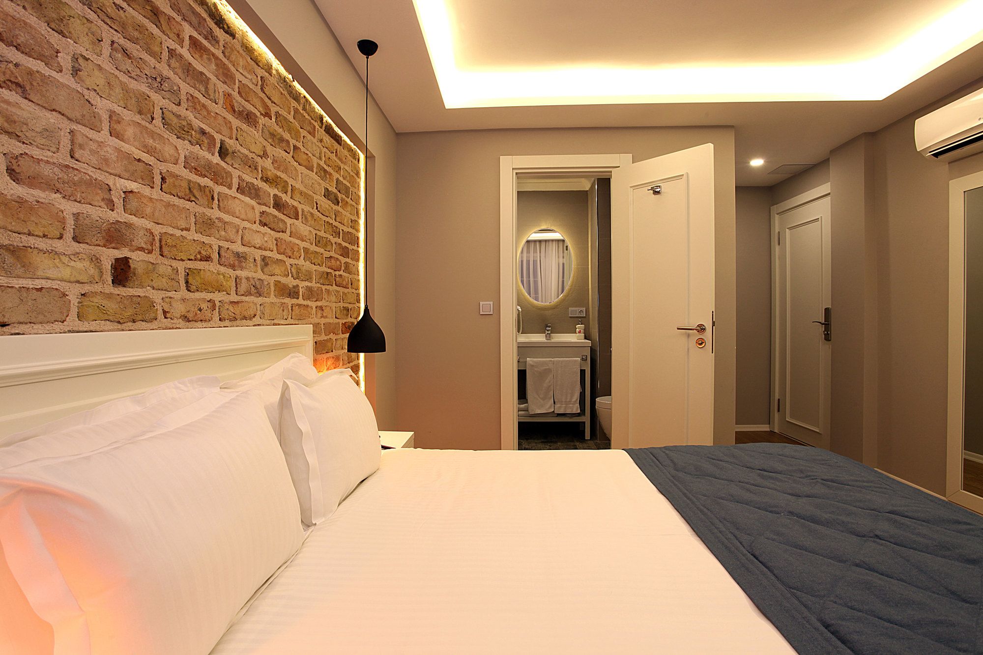 Taksim Santa Lucia Hotel