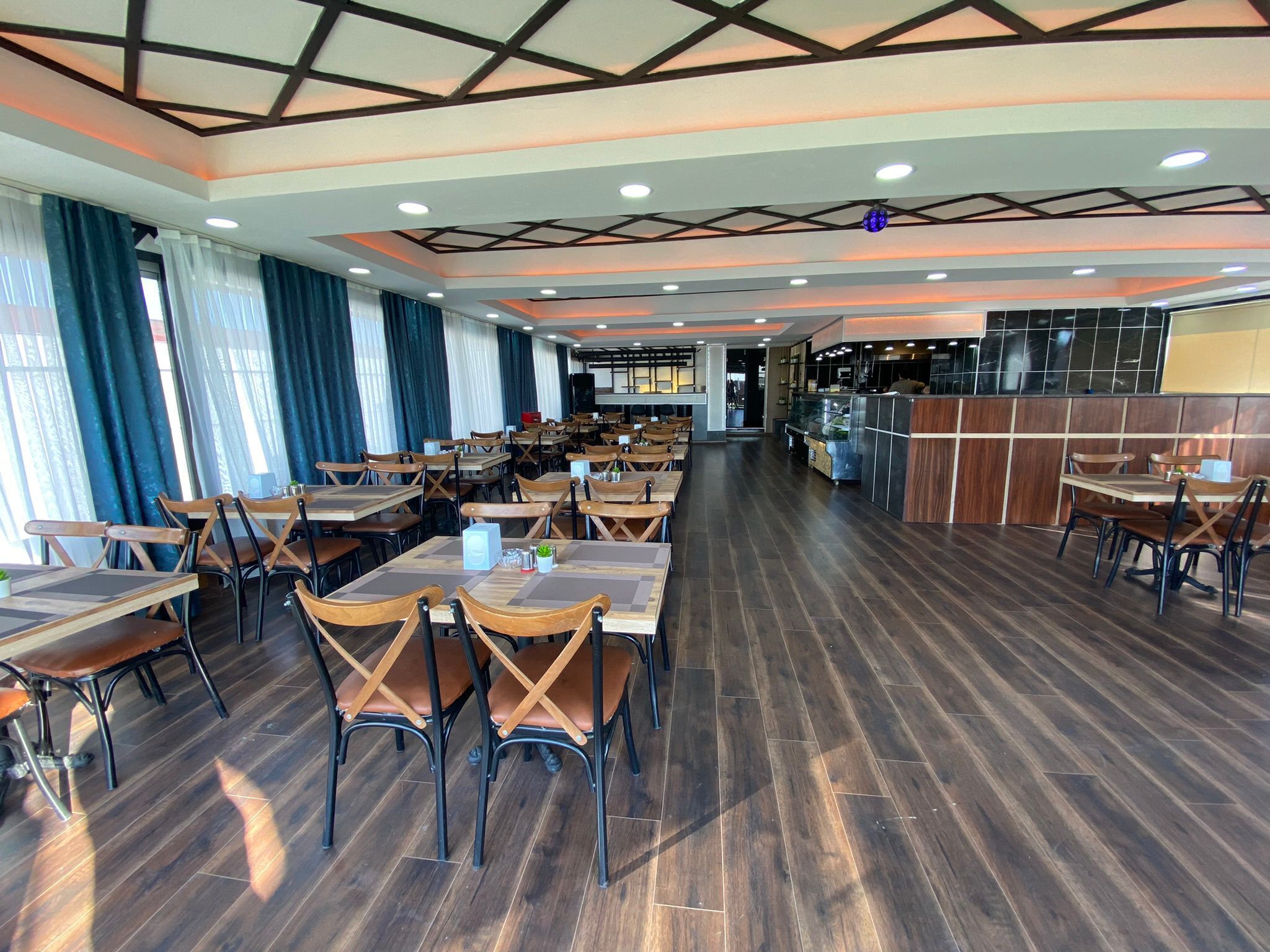 Big Life Suite Hotel