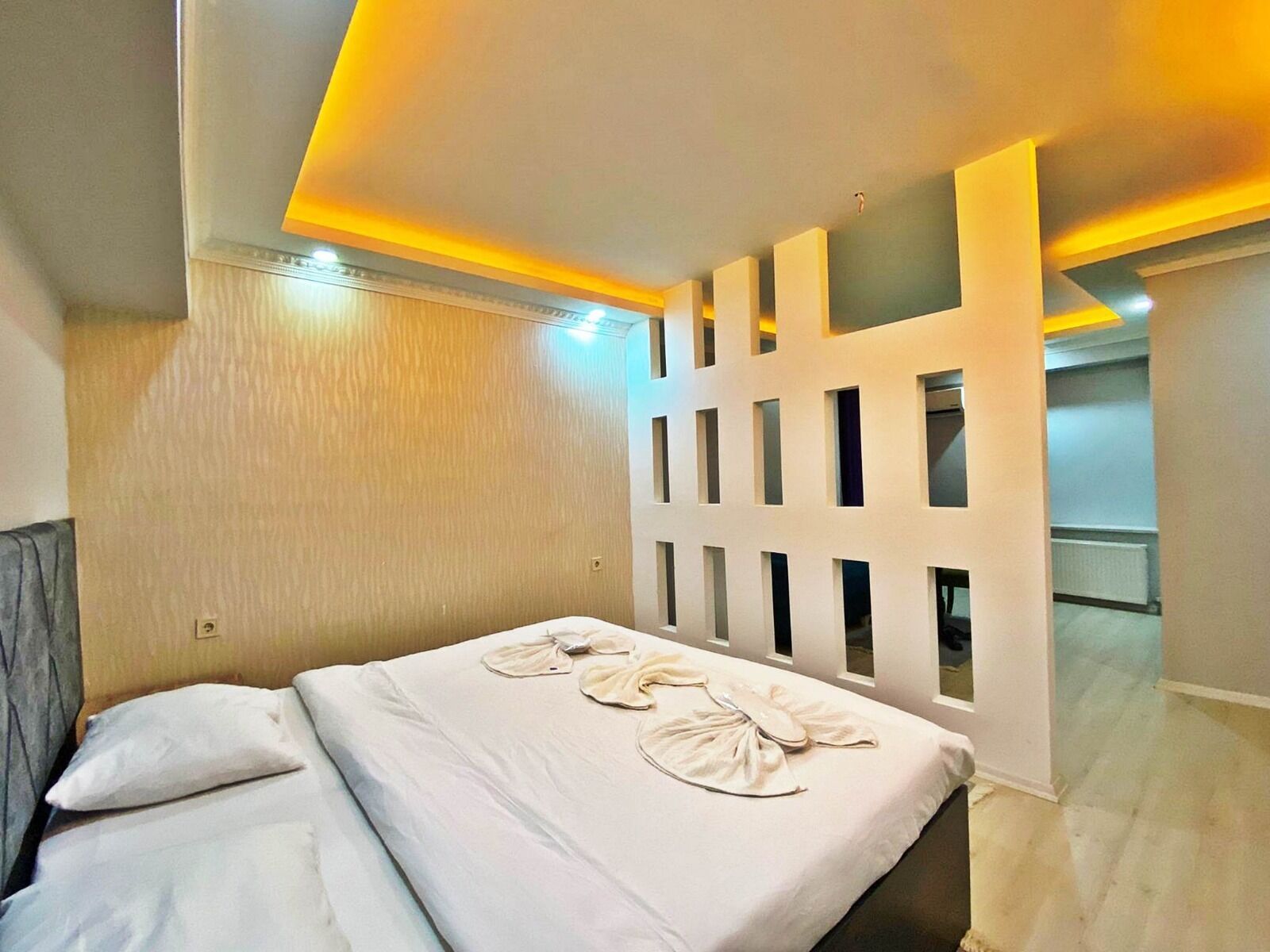 Big Life Suite Hotel