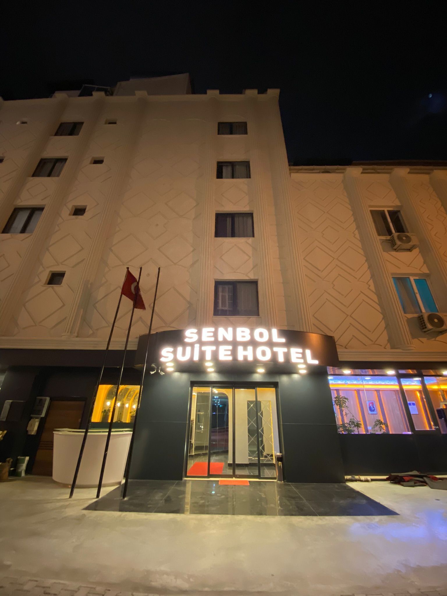 Big Life Suite Hotel