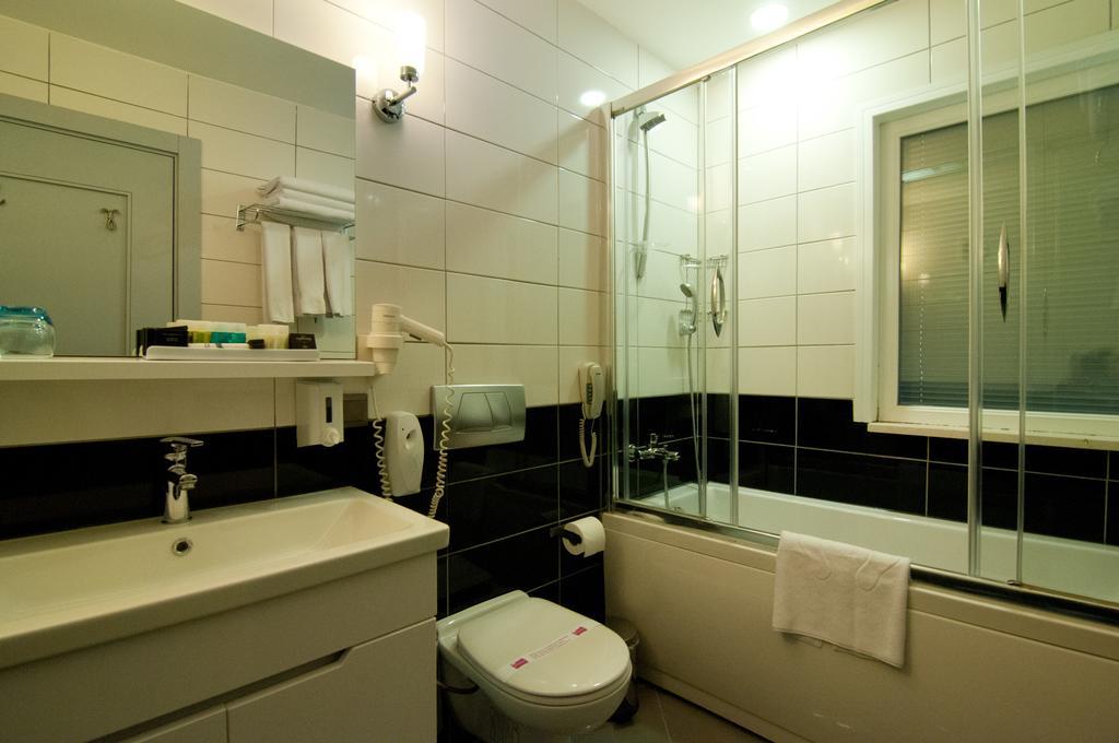 Seraglio Hotel & Suites