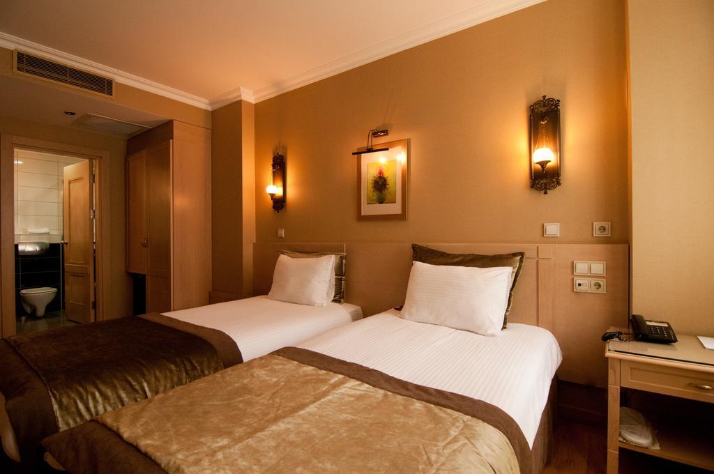 Seraglio Hotel & Suites