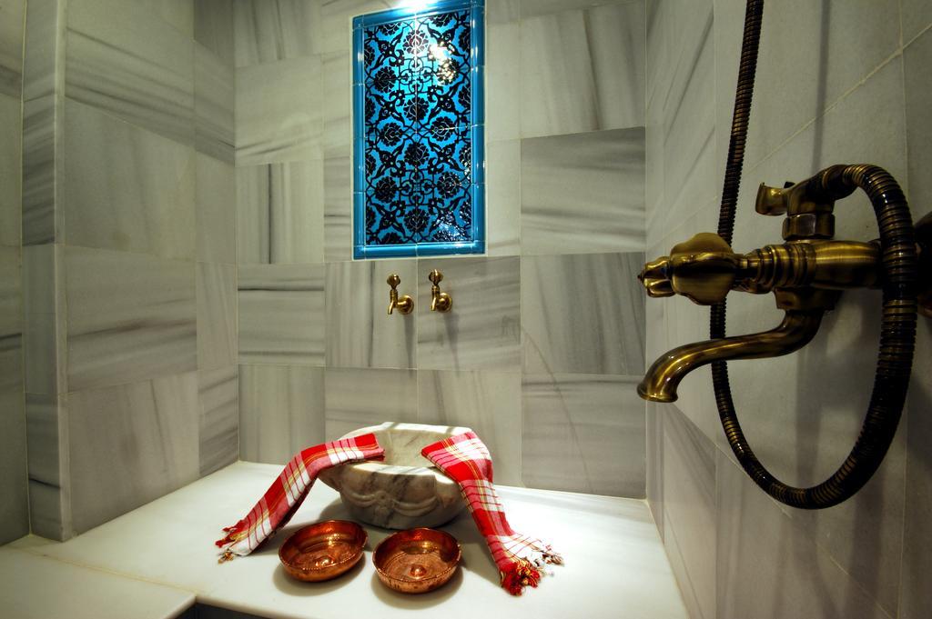 Seraglio Hotel & Suites