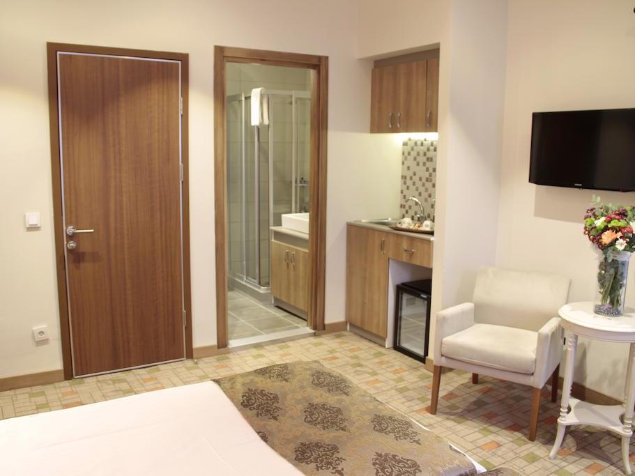 Serene Hotel