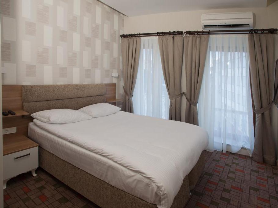 Serene Hotel