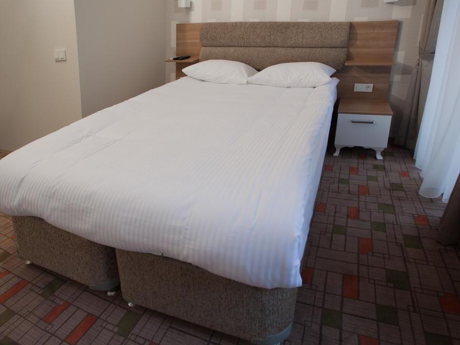 Serene Hotel