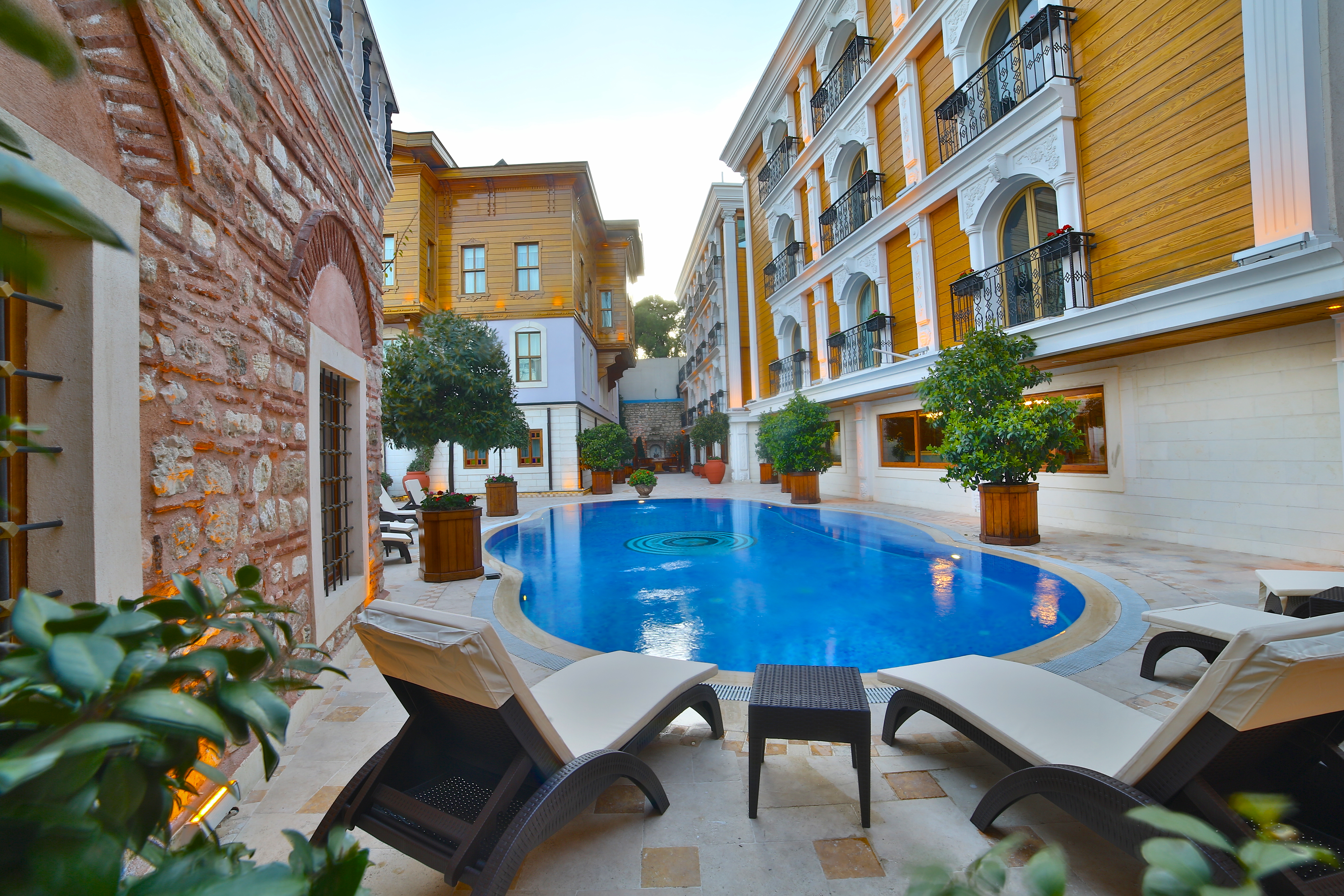 Seven Hills Palace Hotel