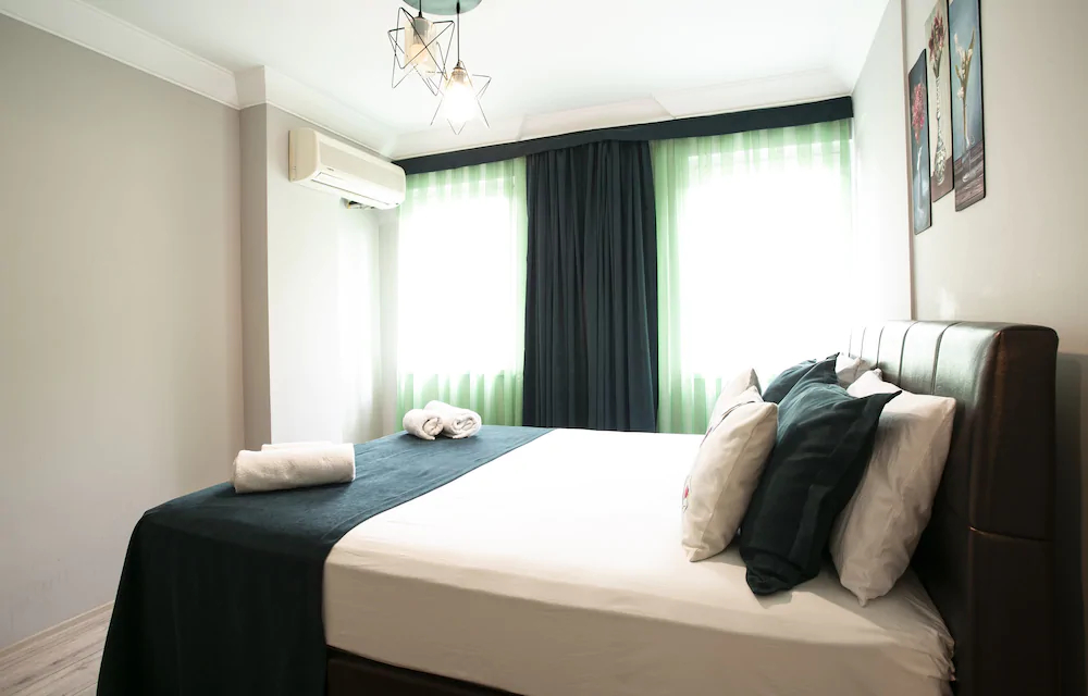 Sirena's Suites