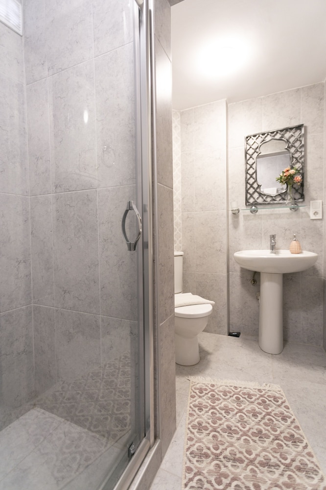 Sirena's Suites