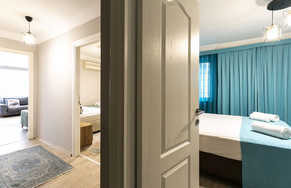 Sirena's Suites