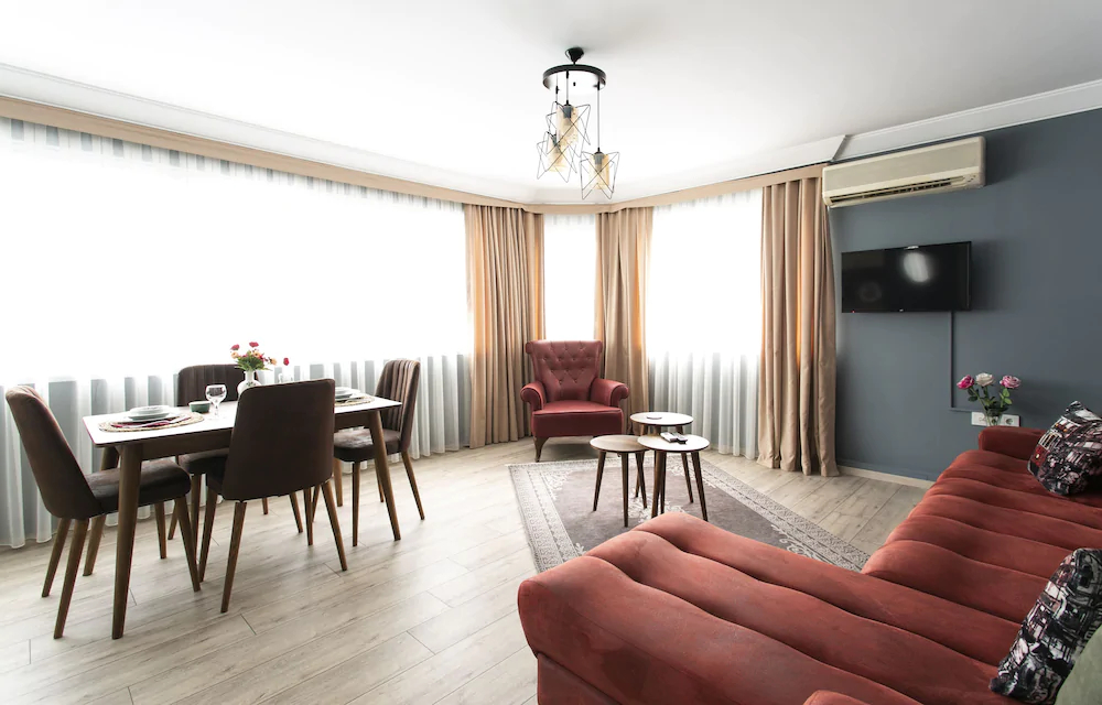 Sirena's Suites