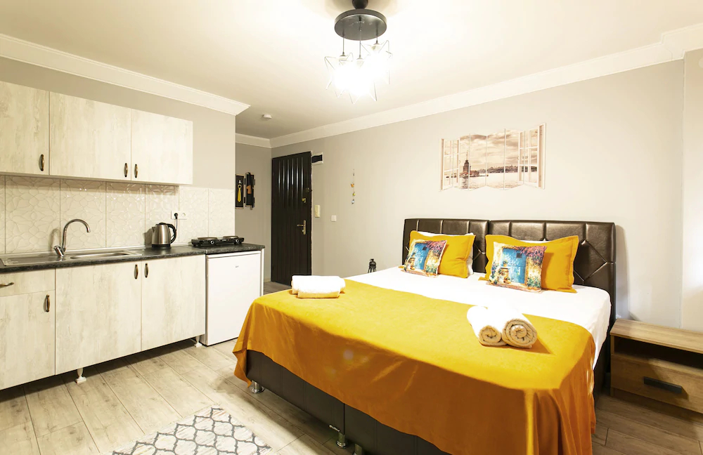 Sirena's Suites