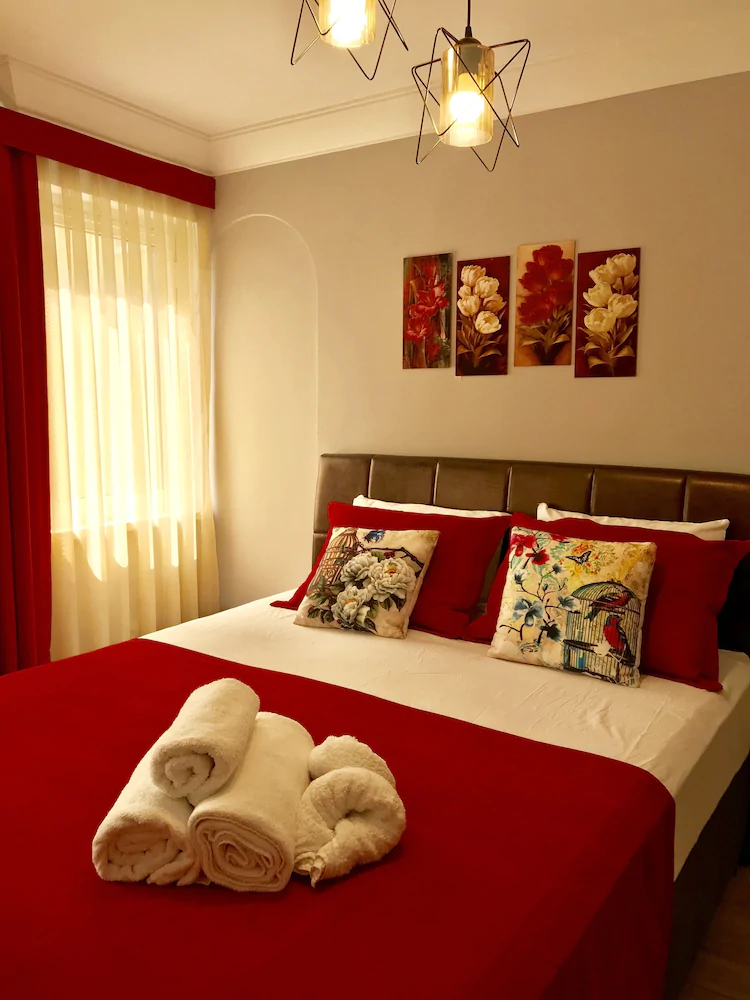 Sirena's Suites