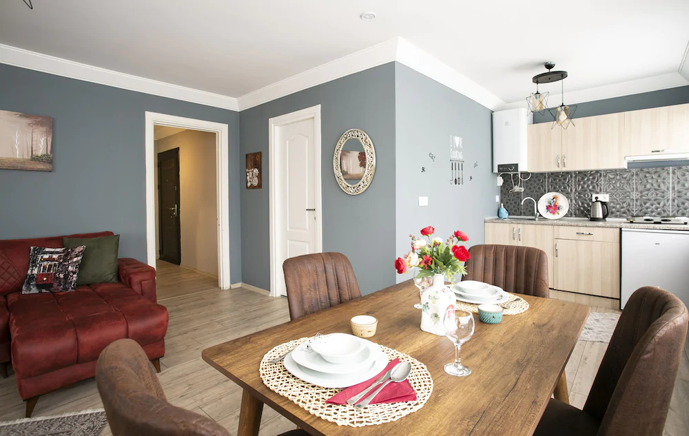 Sirena's Suites