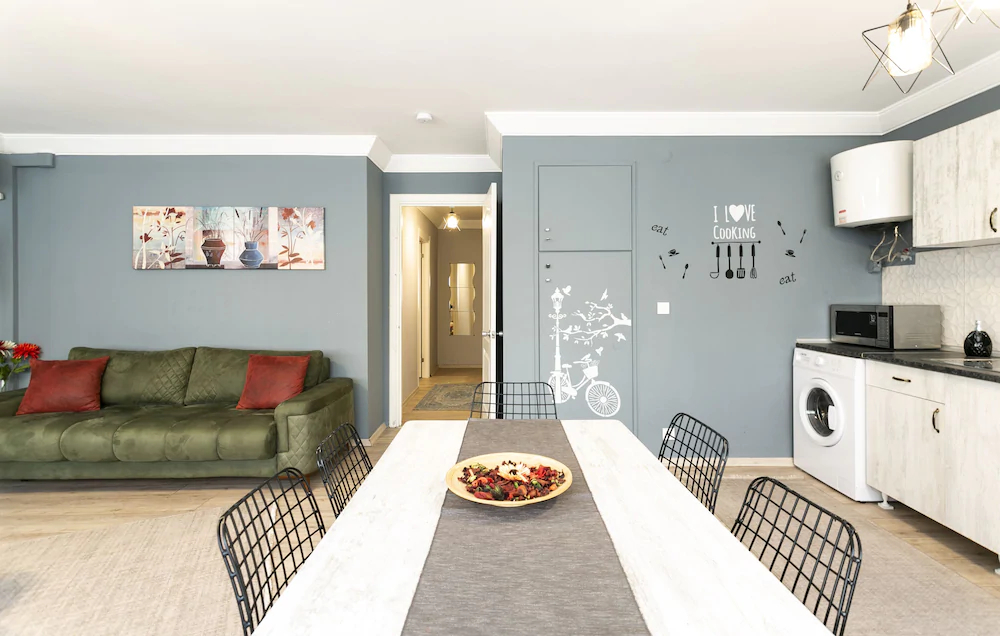 Sirena's Suites