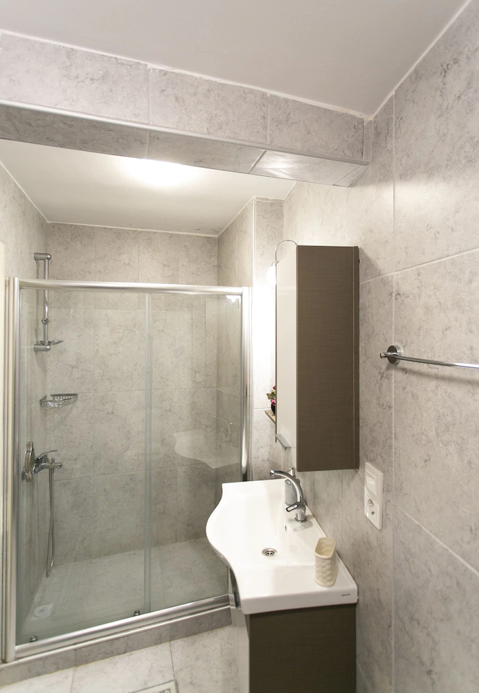 Sirena's Suites