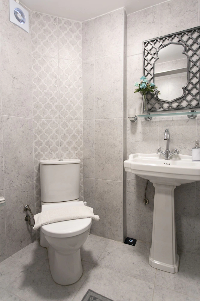Sirena's Suites