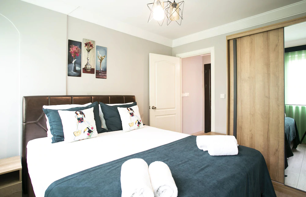 Sirena's Suites