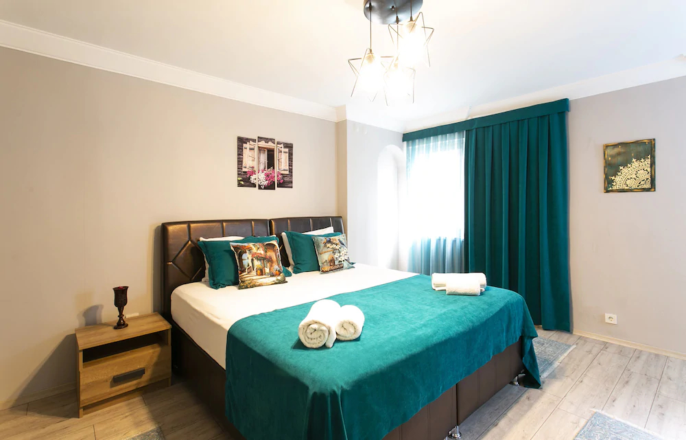 Sirena's Suites