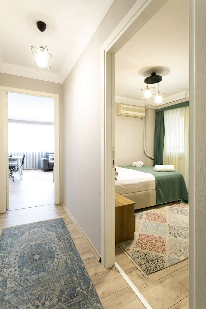 Sirena's Suites