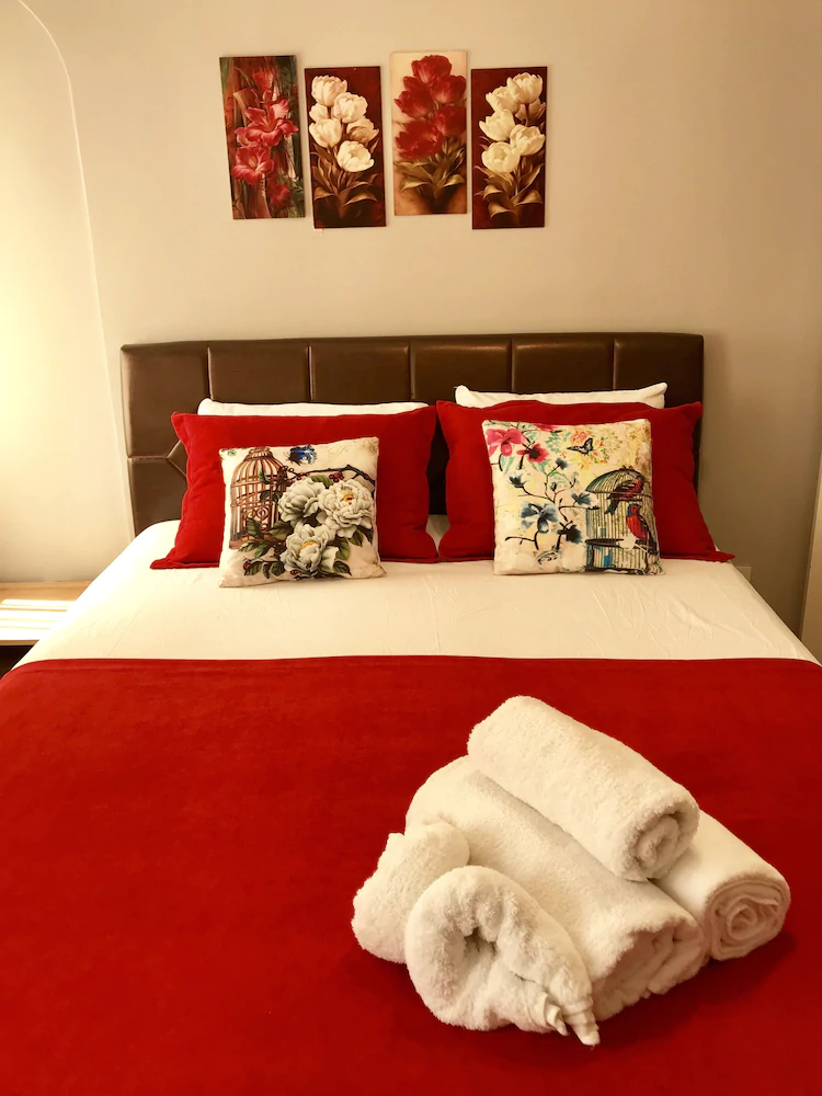 Sirena's Suites