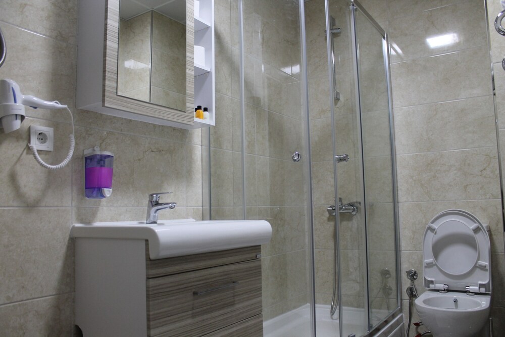 Skyport Istanbul Hotel