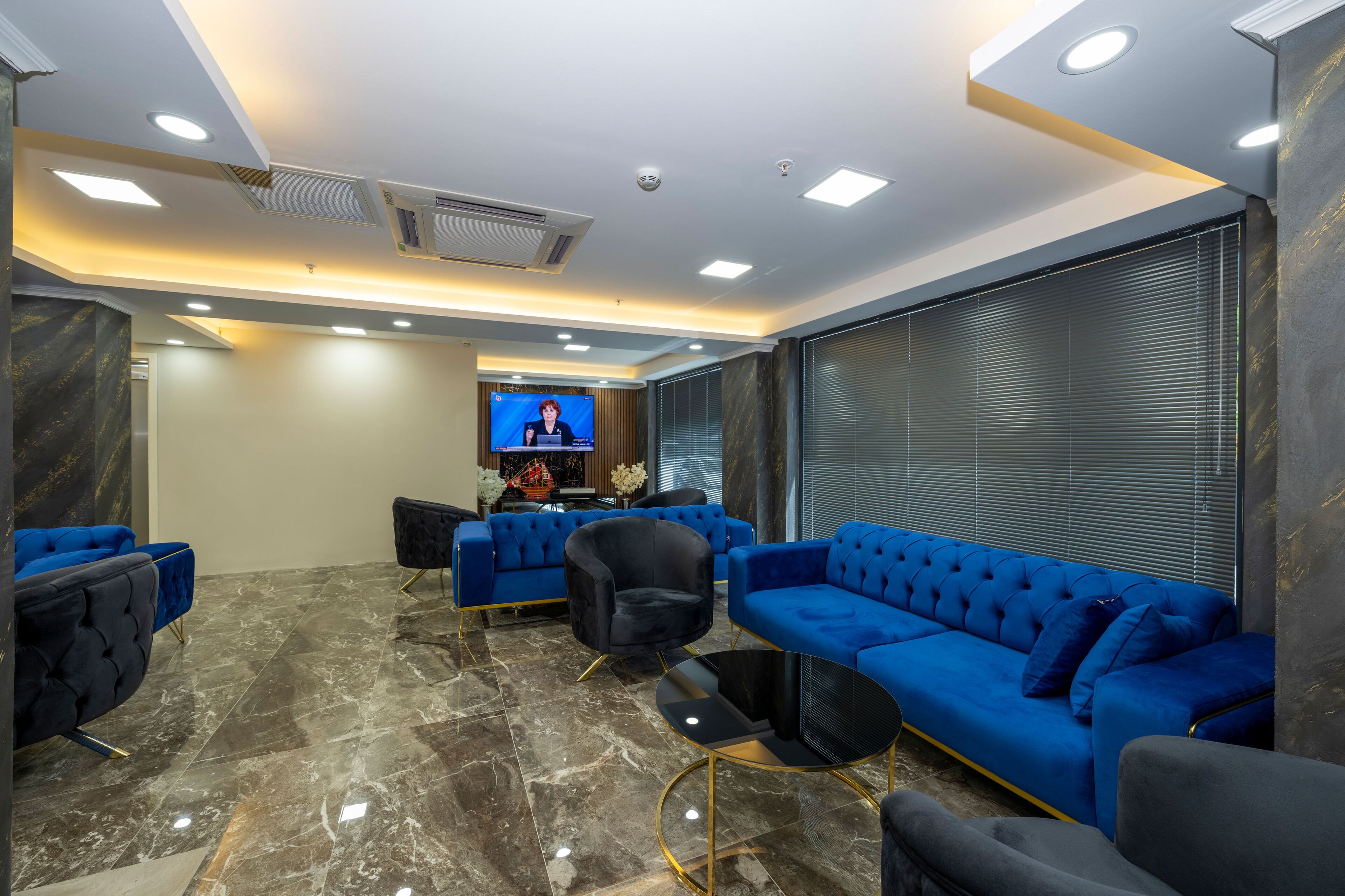 Skystar Deluxe Hotel