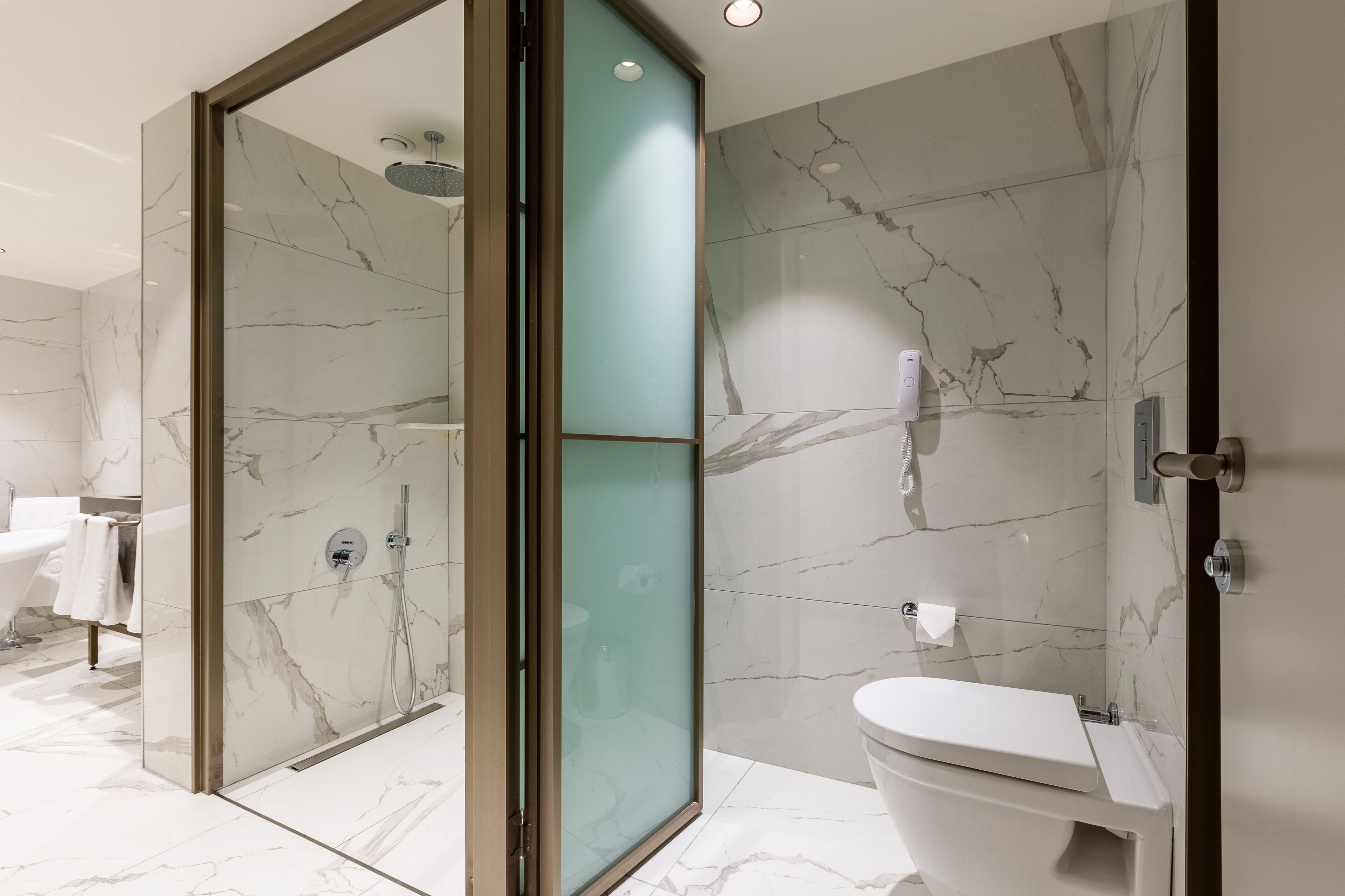 Stayso The House Hotel