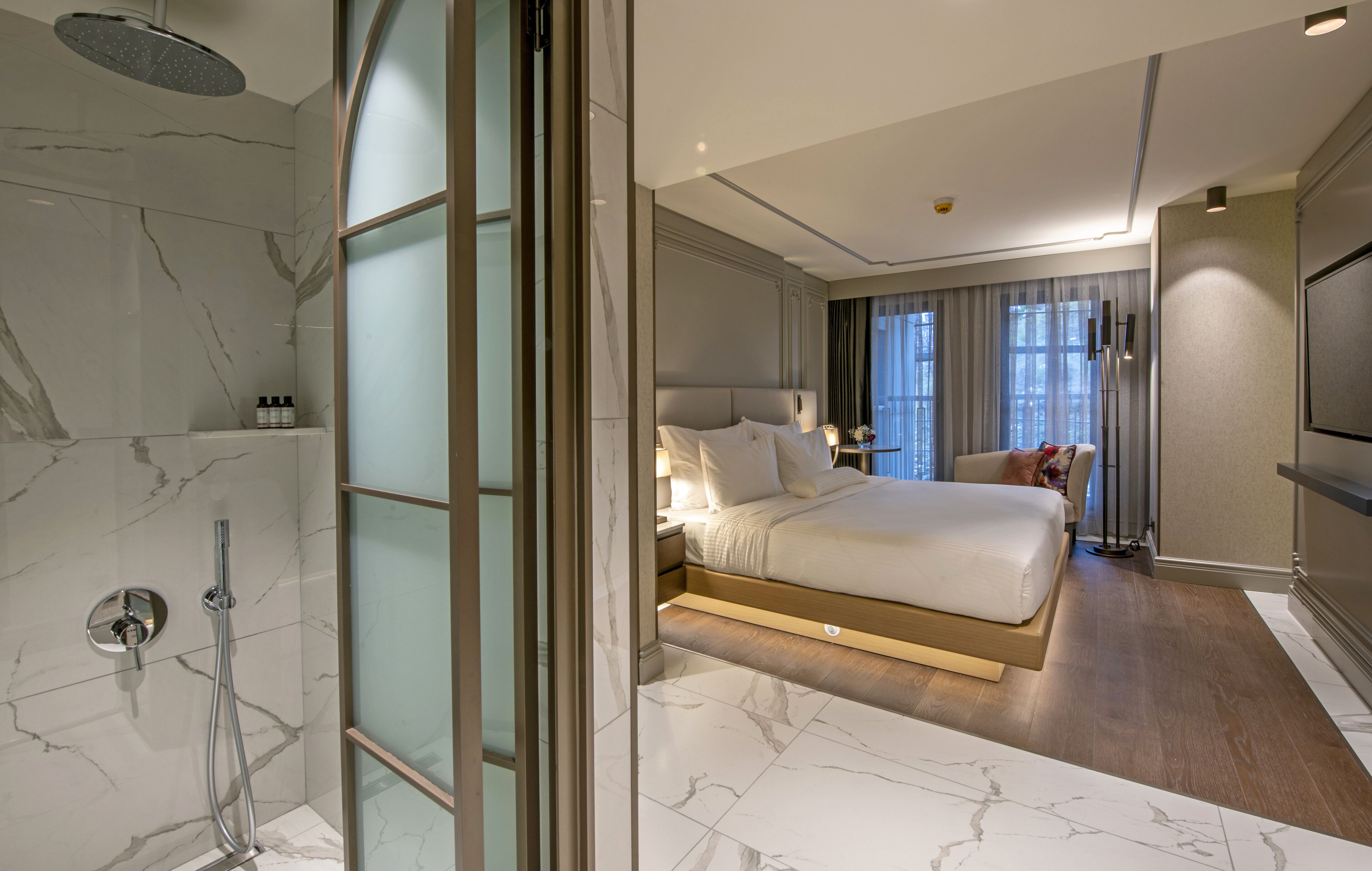 Stayso The House Hotel